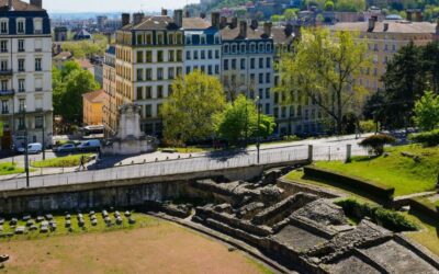 Lyon’s La Croix Rousse : Eat Your Heart Out Food Tour !